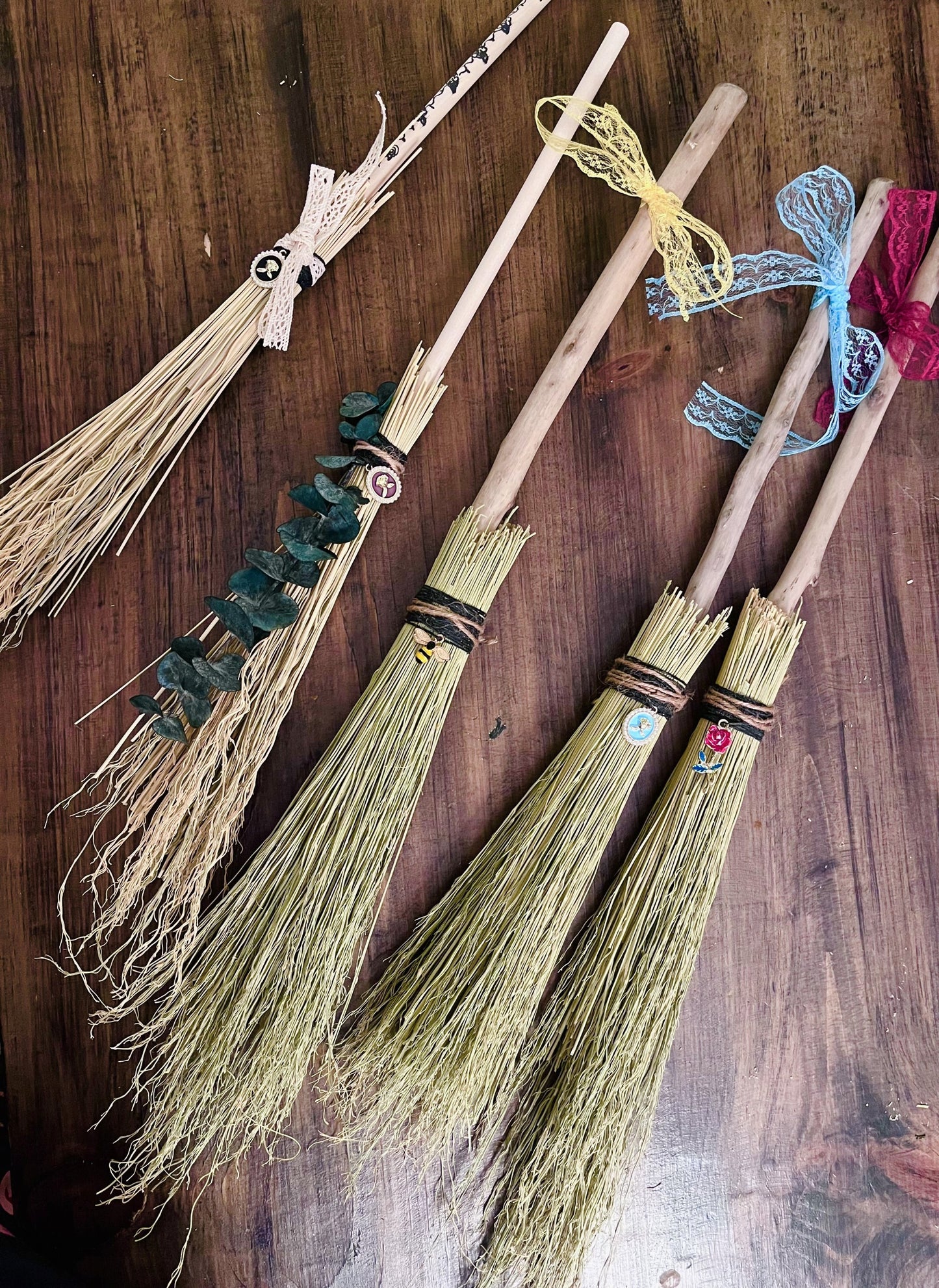 Balais de sorcière taille petite